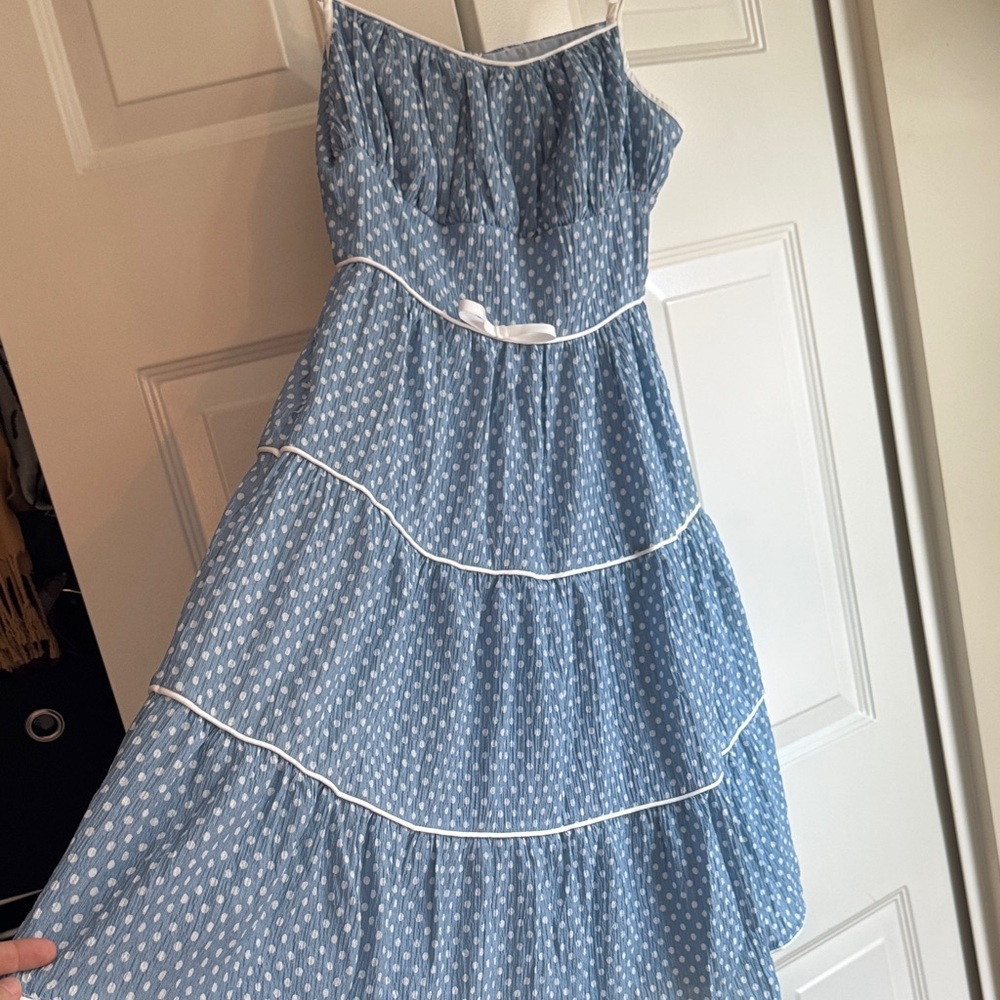 Vintage women’s Blue Polka Dot Tiered Dress with bow detail - Picture 4 of 9